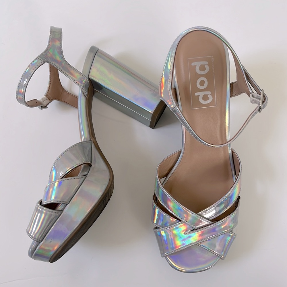 Iridescent Platform Sandals, size US 7